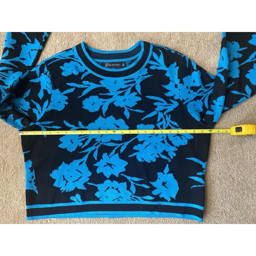 New York & Company Blue Black Floral Print Classic Staple Sweater Size 2X - Picture 5 of 10